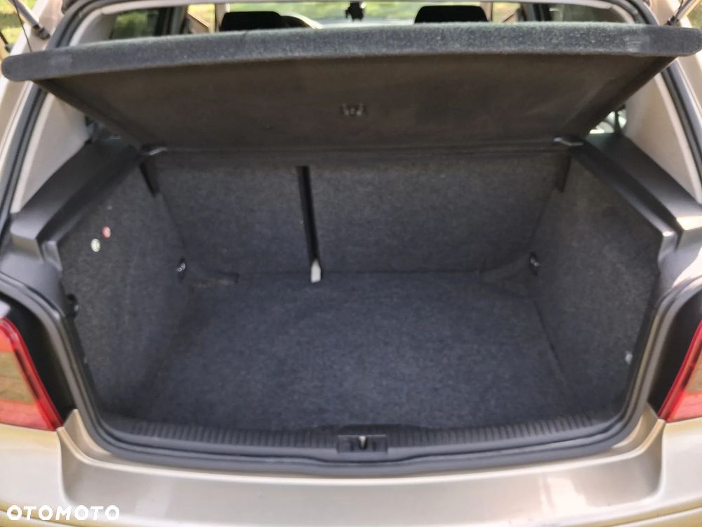Volkswagen Golf - 12