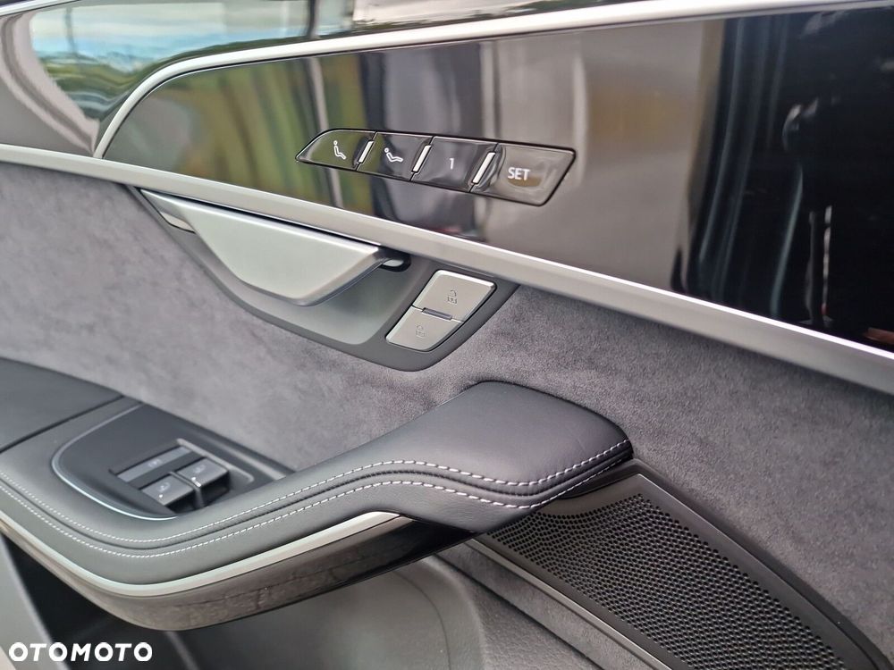Audi A8 - 29