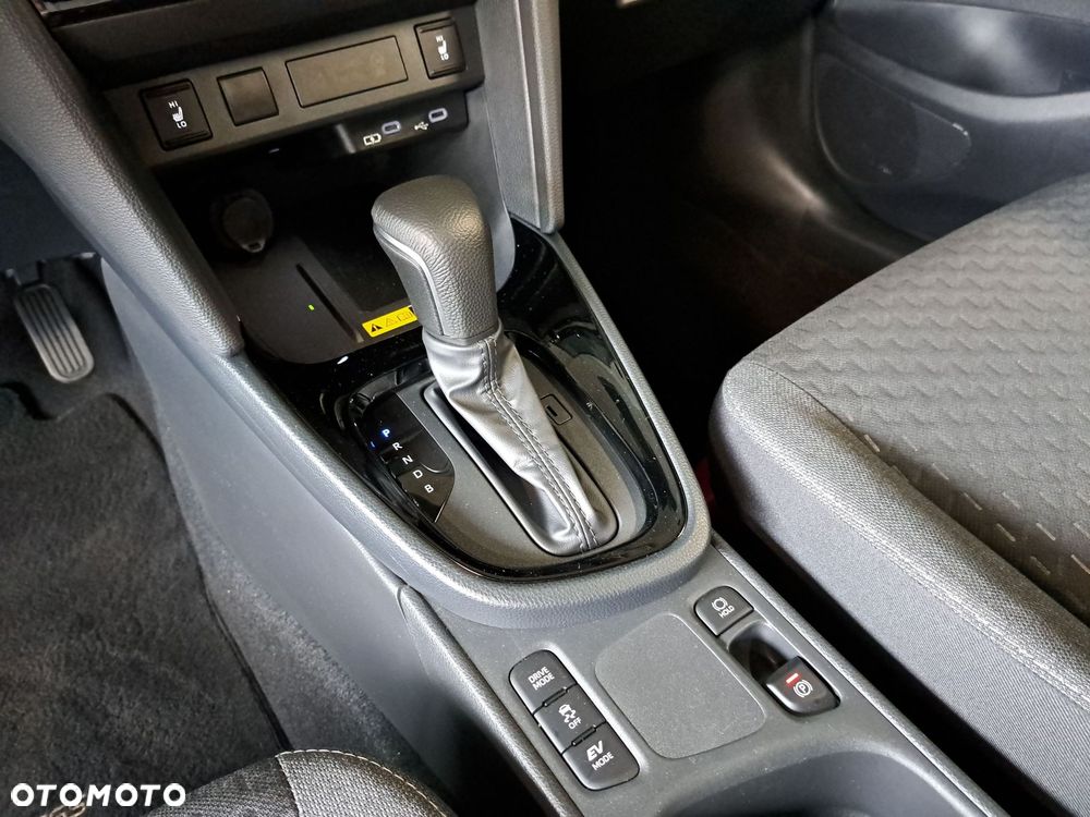 Toyota Yaris Cross Hybrid 1.5 Style - 26