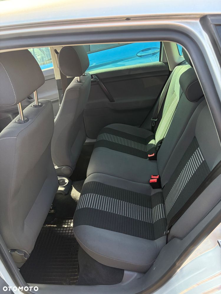 Volkswagen Polo 1.4 16V Comfortline - 25