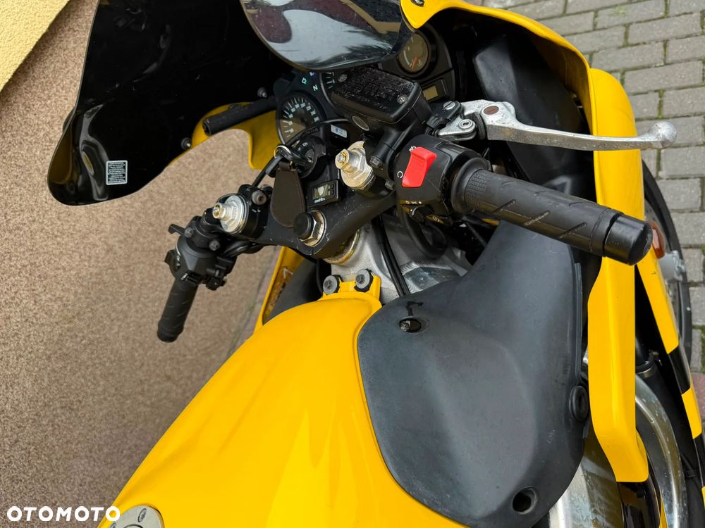 Honda CBR - 28