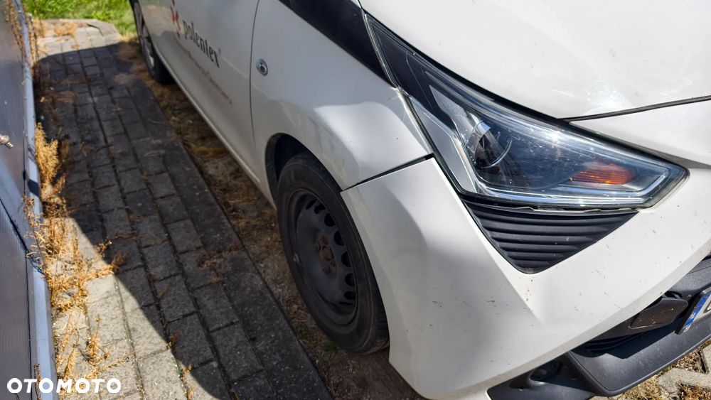 Toyota Aygo 1.0 VVT-i JBL Edition - 11