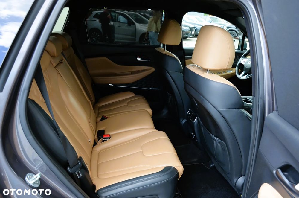 Hyundai Santa Fe 1.6 T-GDI HEV Premium - 29