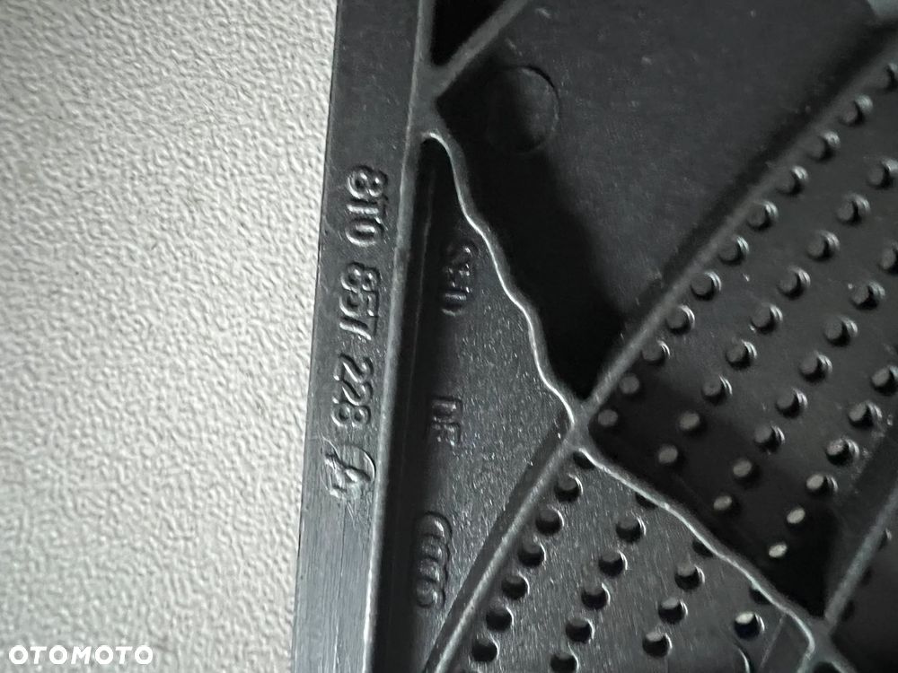 AUDI A5 A4 KRATKI GŁOŚNIKA DESKI BANG 8T0857227A 8T0857228A - 6