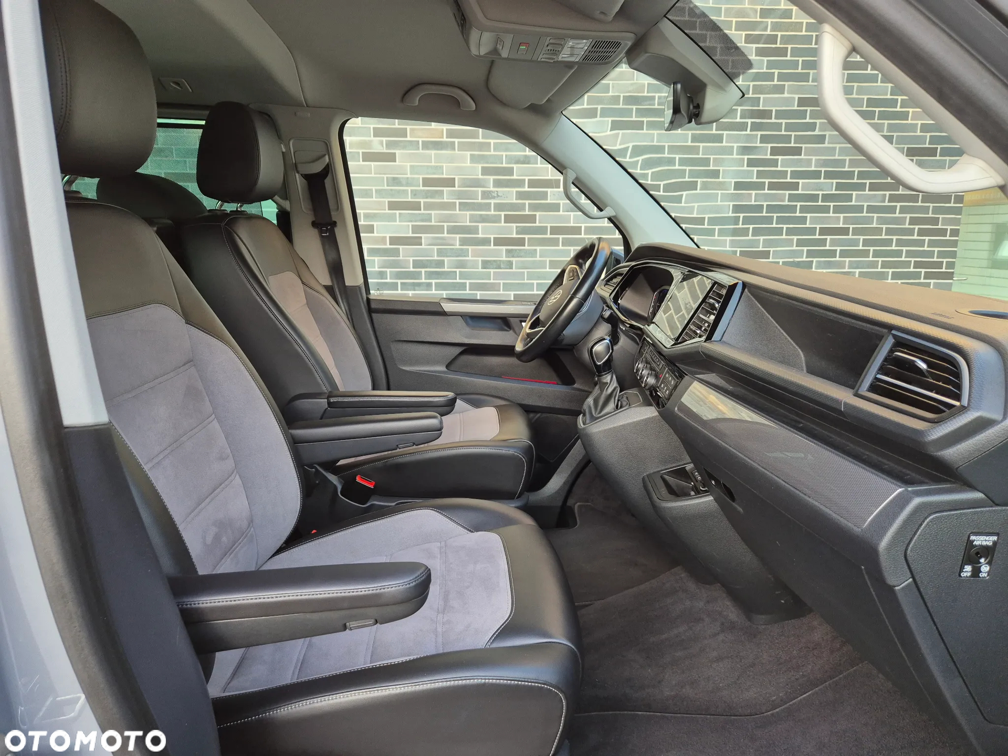 Volkswagen Multivan - 21