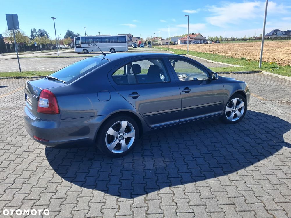 Skoda Octavia 1.8 T FSI Elegance - 6