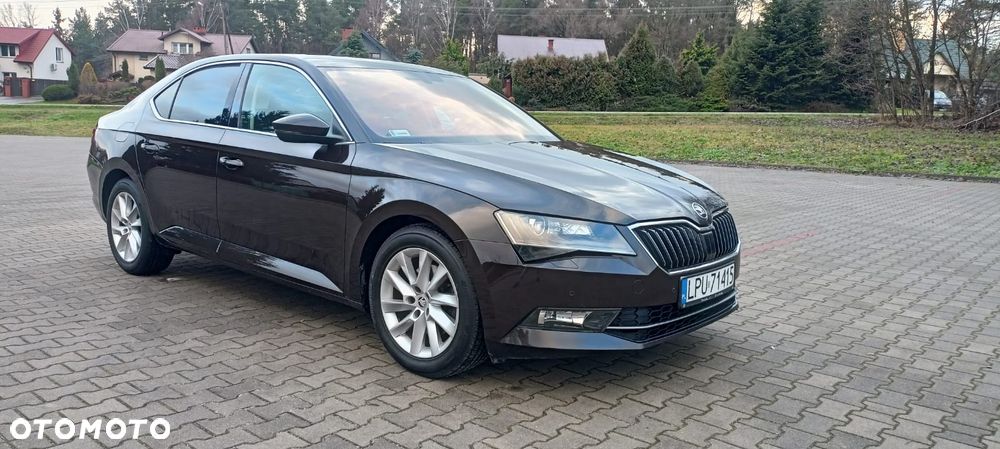 Skoda Superb 1.5 TSI ACT Ambition - 4