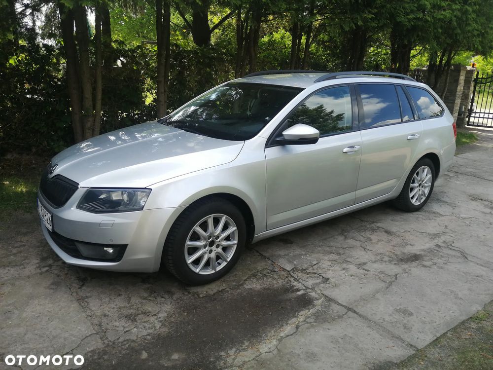 Skoda Octavia 1.6 TDI Style DSG - 1