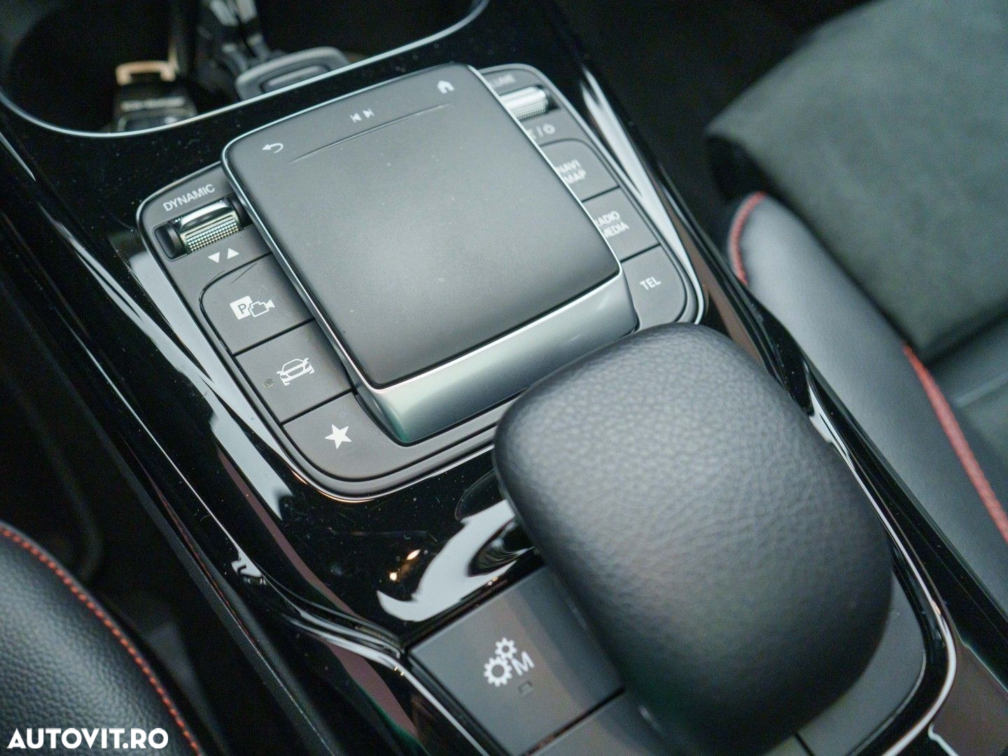 Mercedes-Benz A - 18