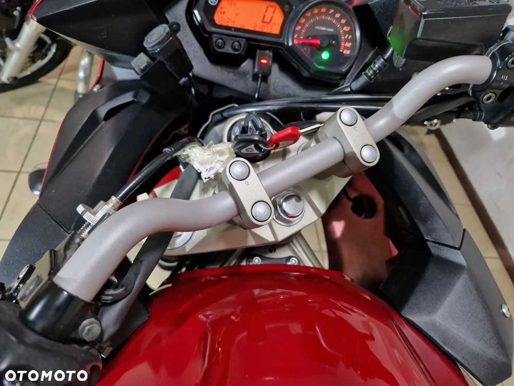Yamaha XJ - 19