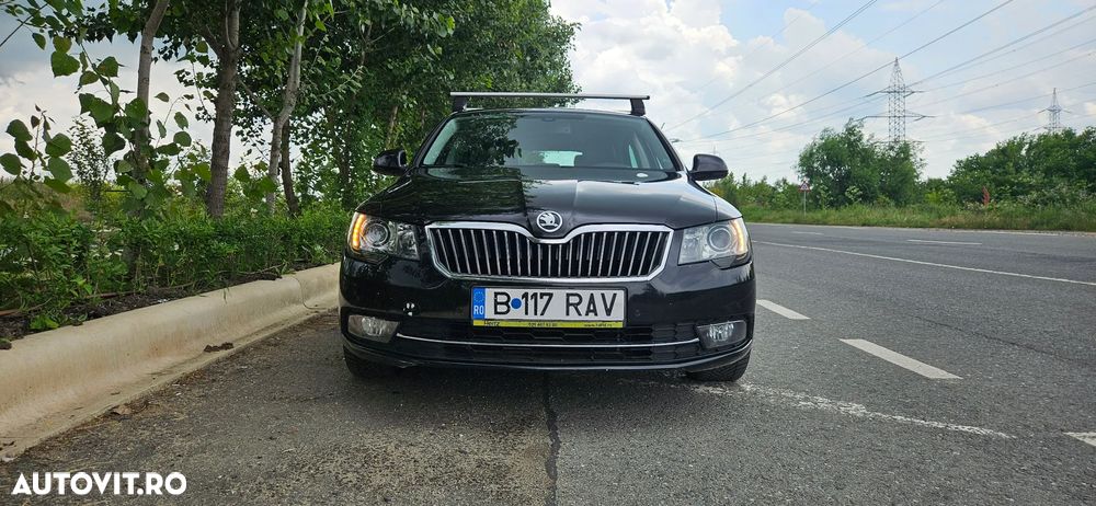 Skoda Superb 2.0 TDI 4X4 Elegance - 3