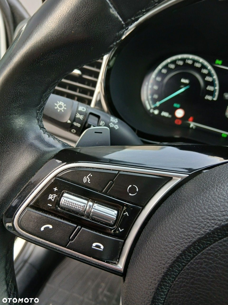 Kia XCeed - 24