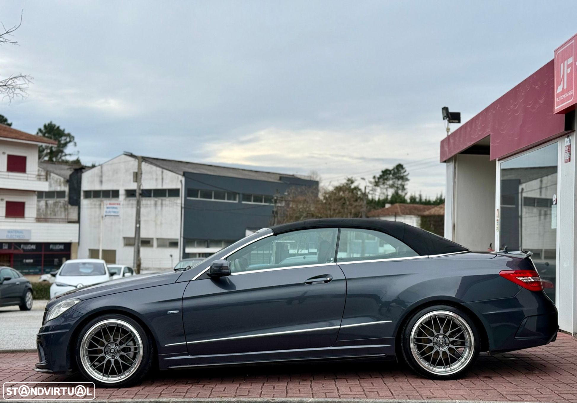 Mercedes-Benz E 220 CDi Avantgarde BlueEfficiency - 11