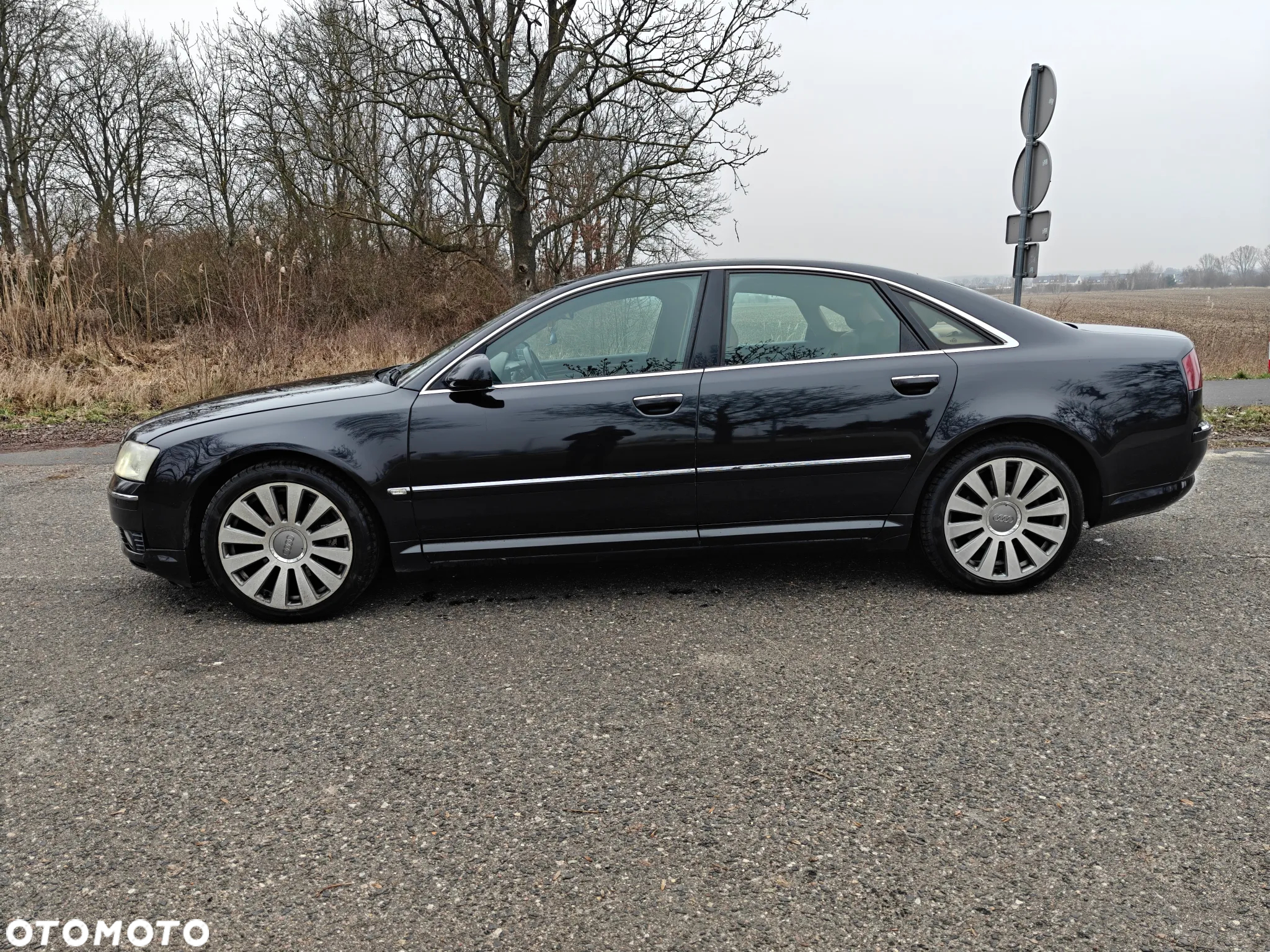 Audi A8 4.2 Quattro - 7