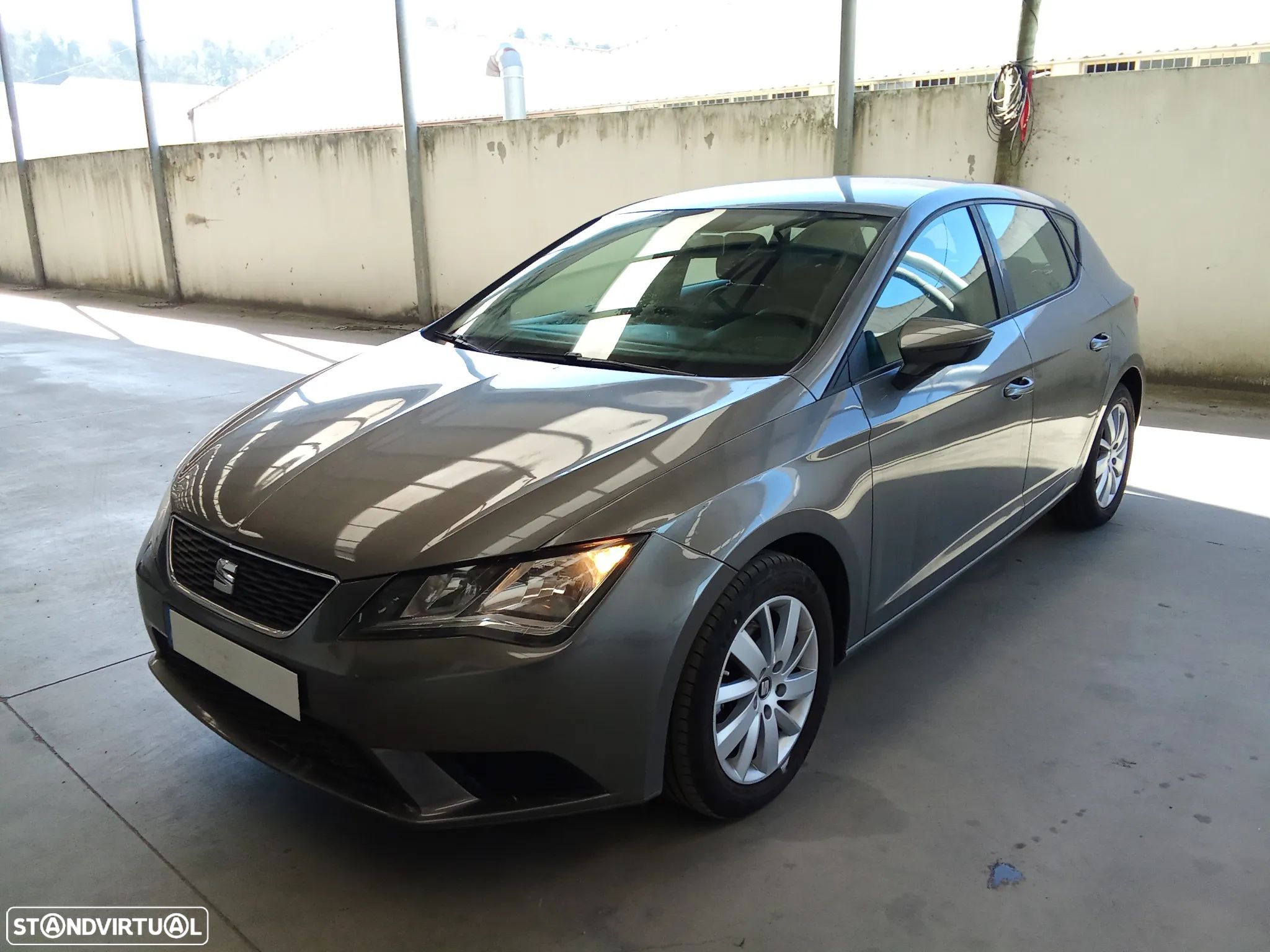 SEAT Leon 1.6 TDI Ecomotive Style - 1