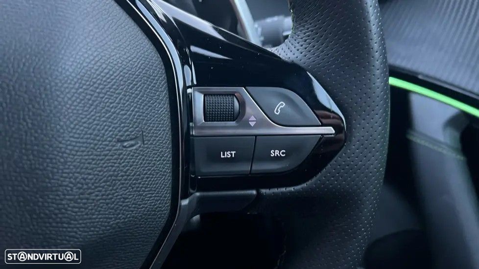 Peugeot e-2008 50 kWh GT - 8