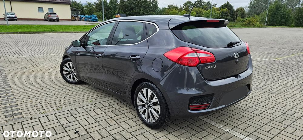 Kia Ceed 2016 photo 2