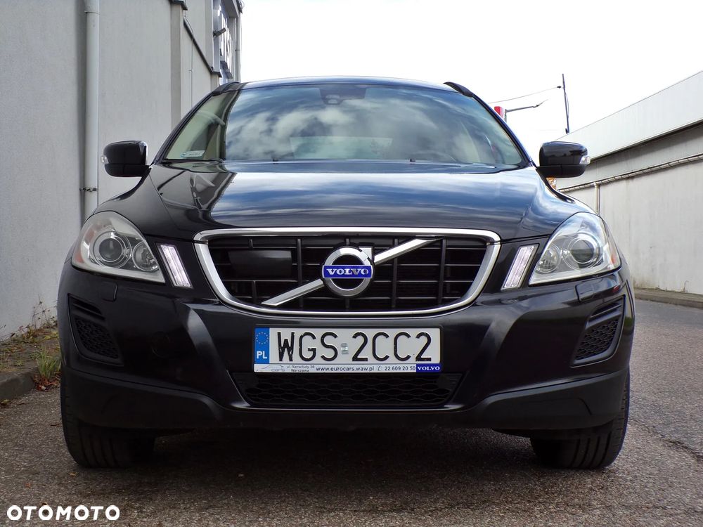 Volvo XC 60 D5 AWD Momentum - 6