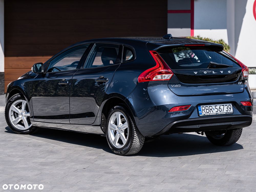 Volvo V40 D2 Kinetic - 9