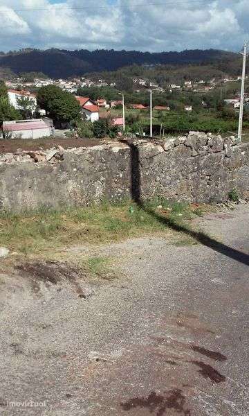 Vende-se terreno para construção – 2.550 m² – Lustosa, Lousada - Grande imagem: 4/8