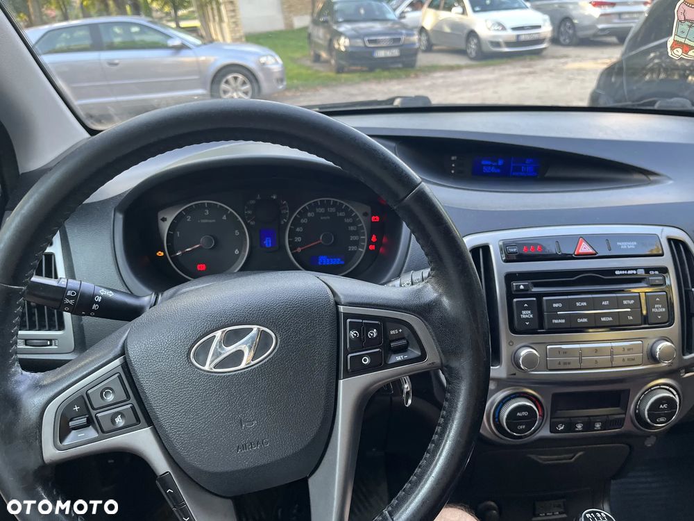 Hyundai i20 1.1 CRDi Style - 17