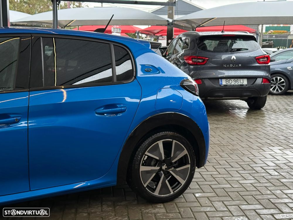 Peugeot e-208 GT - 5