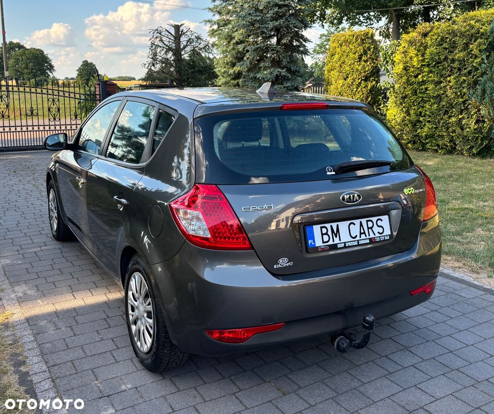 Kia Ceed 1.4 CVVT Vision - 17
