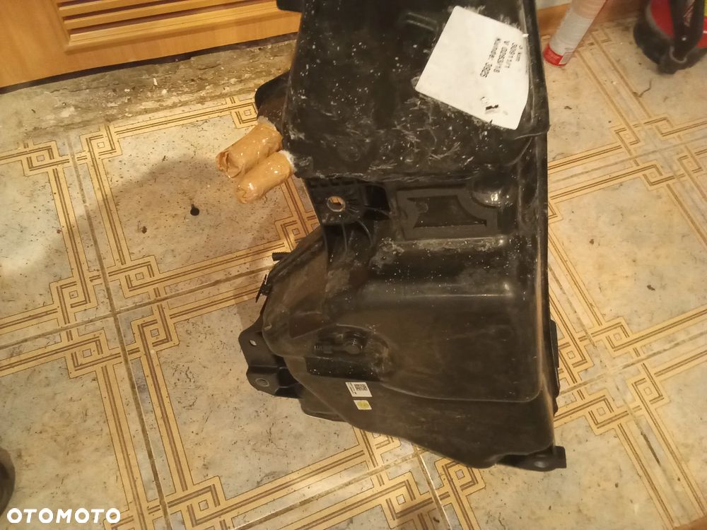 VW T-ROC Golf VII  2017 rok zbiornik AdBlue 5Q0131877n - 2