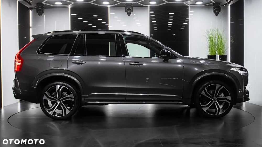 Volvo XC 90 T8 AWD Plug-In Hybrid Plus Dark 7os - 8