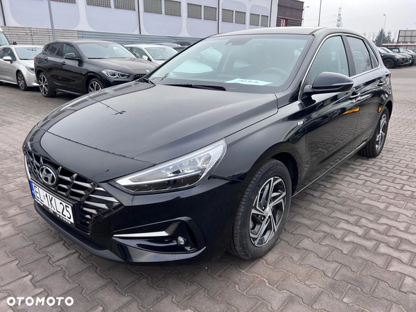 Hyundai i30 1.5 T-GDI 48V Smart DCT