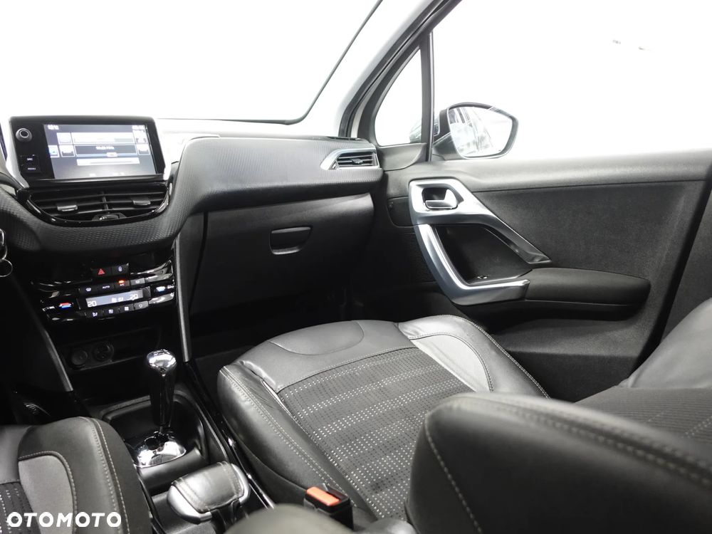 Peugeot 2008 e-HDi FAP 92 ETG6 STOP & START Allure - 36