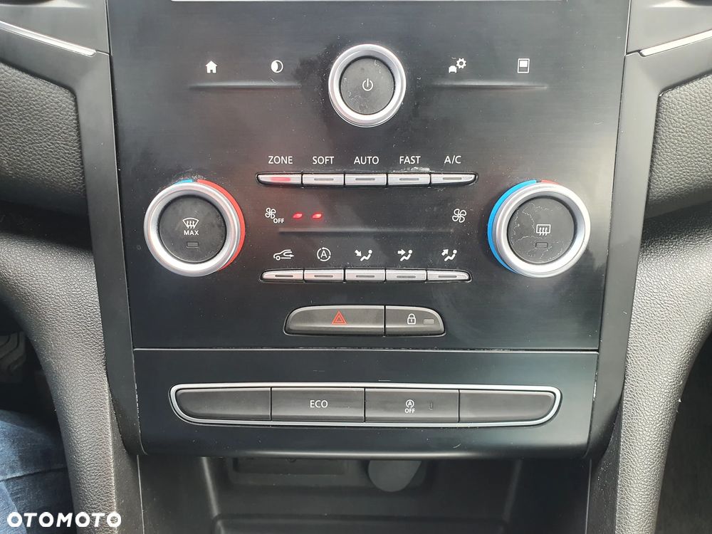 Renault Megane ENERGY TCe 100 LIMITED - 19