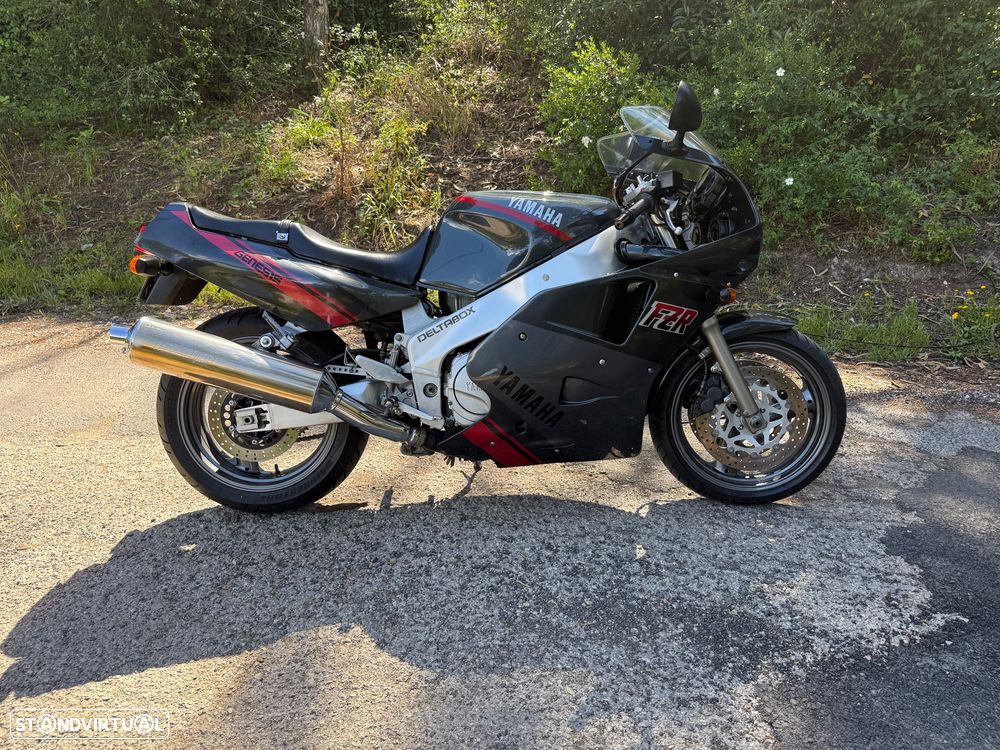 Yamaha FZR 1000 EXUP - 10