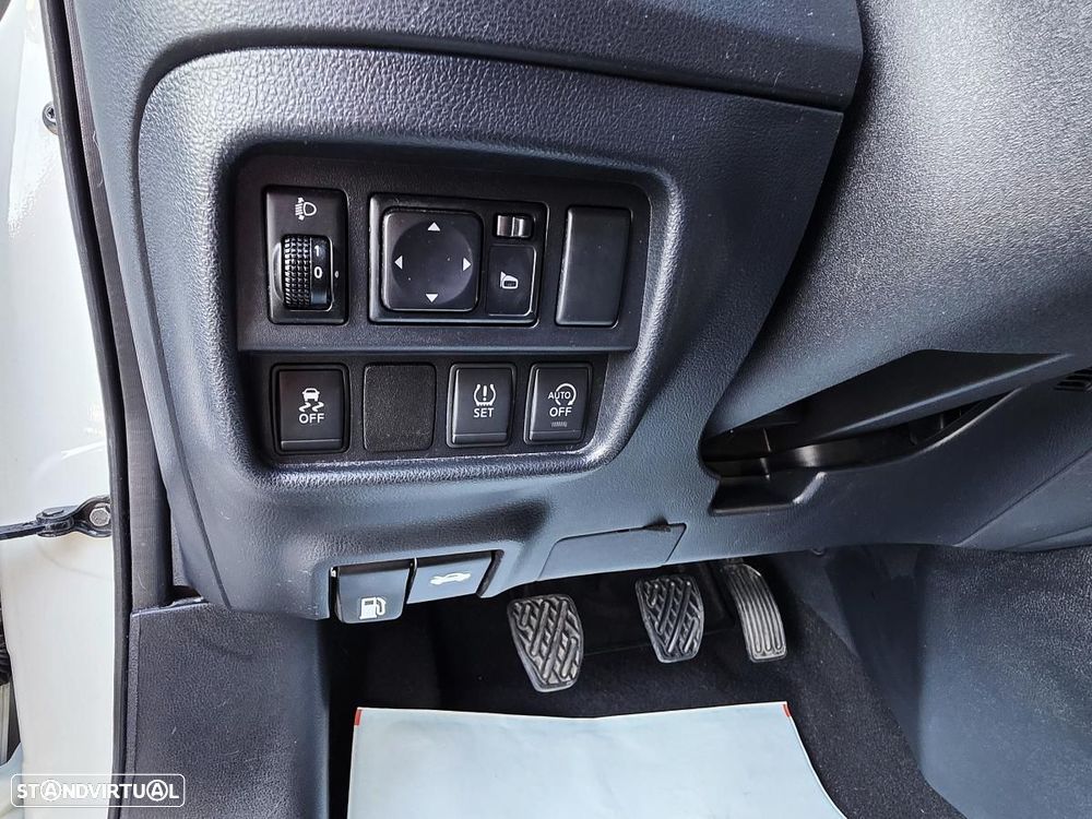 Nissan Juke 1.2 DIG-T N-Connecta - 29