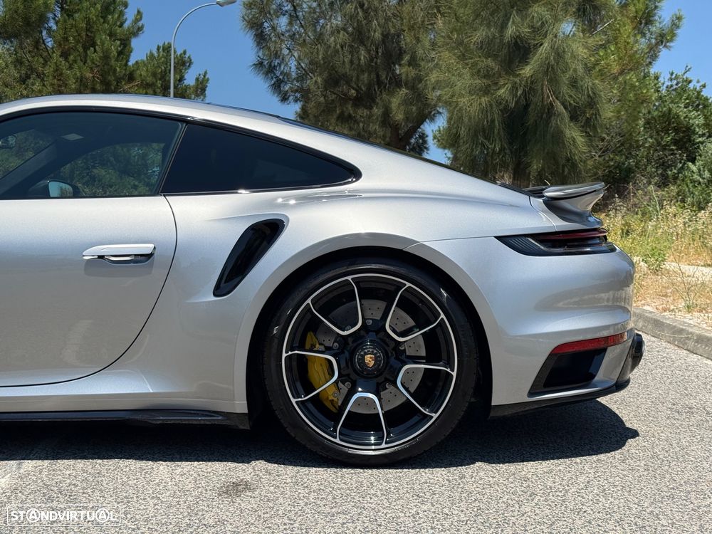 Porsche 911 (992) Turbo S - 18