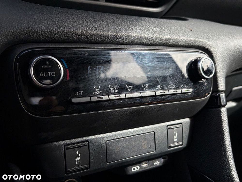 Toyota Yaris Hybrid 1.5 Style - 18