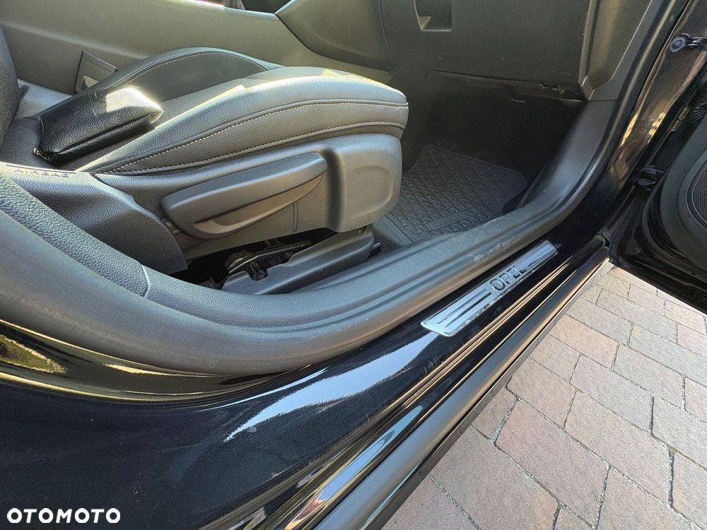 Opel Insignia 2.0 CDTI Innovation S&S - 25