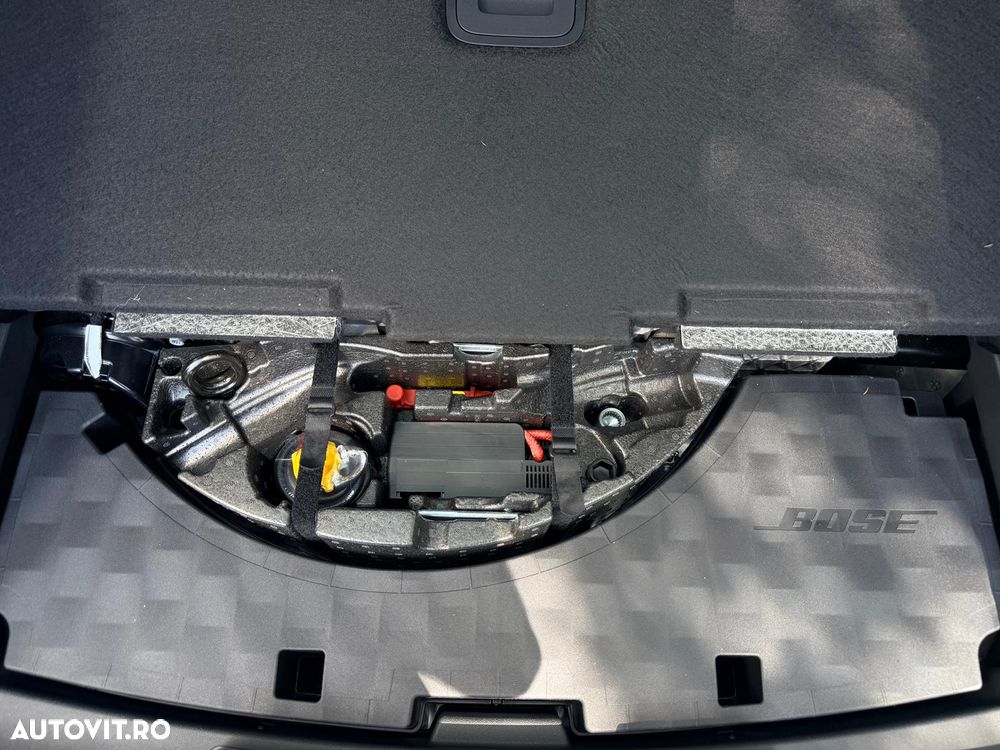 Porsche Cayenne E-Hybrid - 18