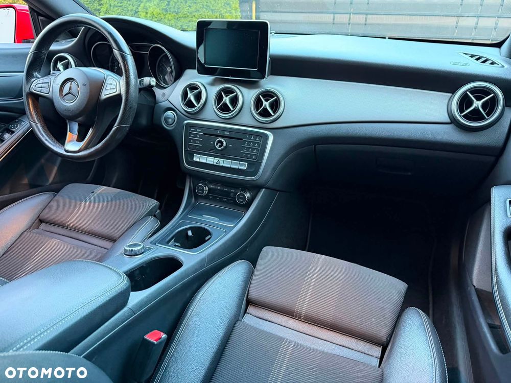 Mercedes-Benz CLA 200 (CDI) d 7G-DCT - 25
