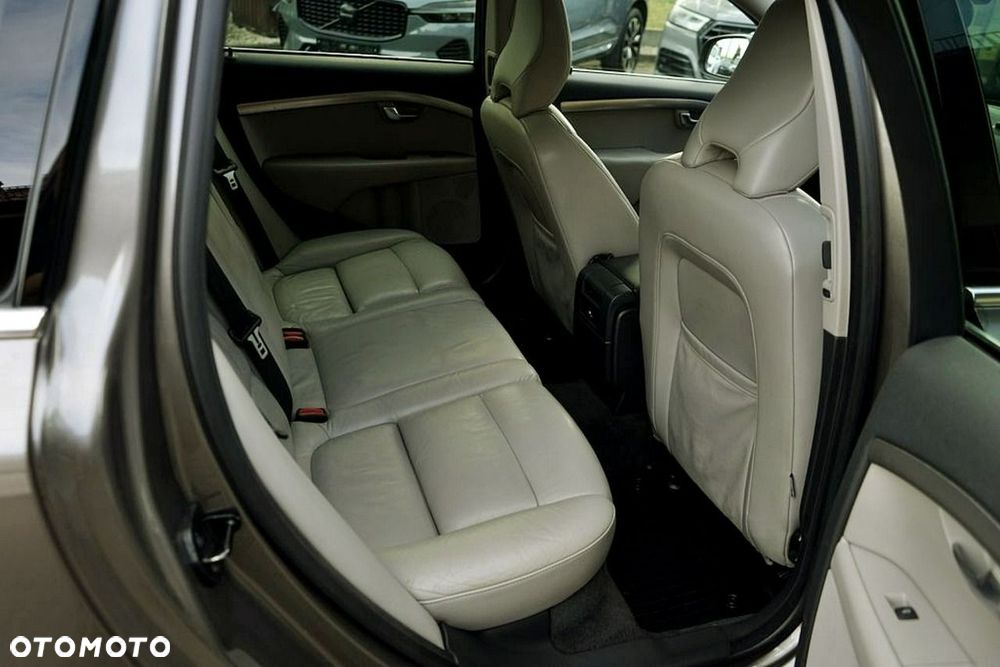 Volvo V70 2.0D Momentum - 16
