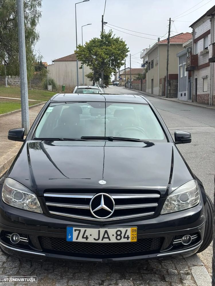 Mercedes-Benz 220 - 5