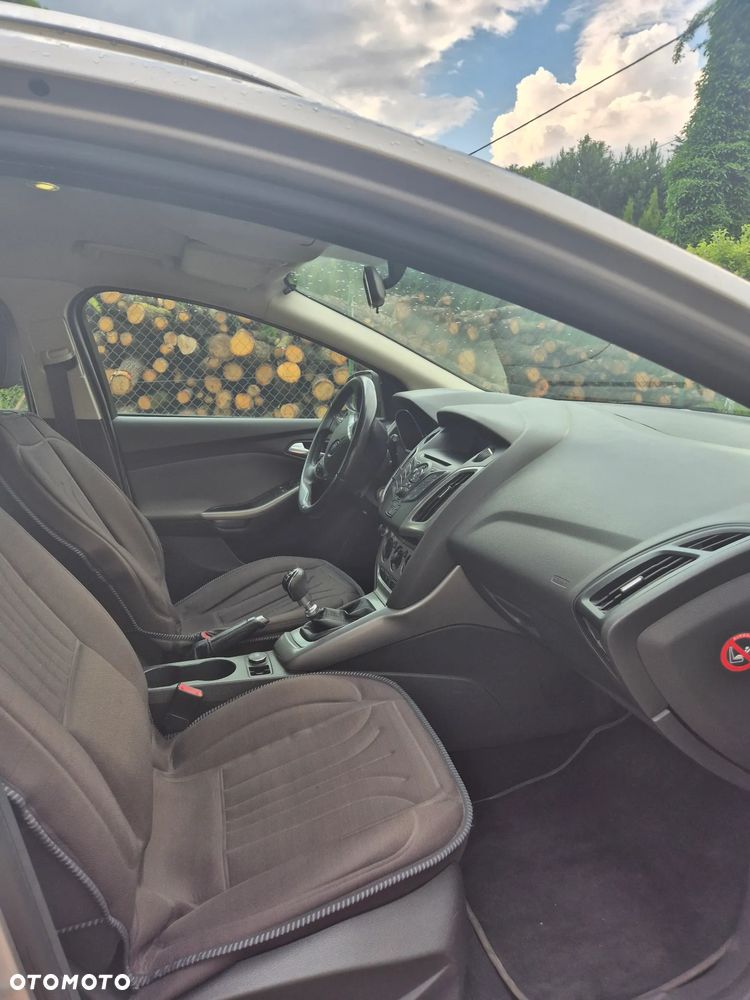 Ford Focus - 12