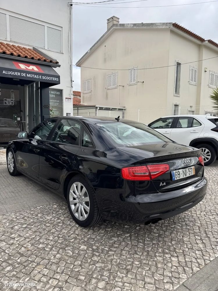 Audi A4 2.0 TDI multitronic Business Line - 4