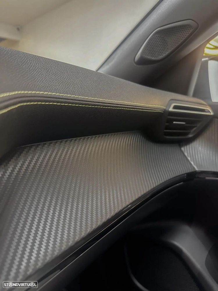 Peugeot e-2008 GT - 29