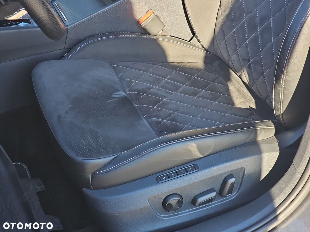 Skoda Superb 2.0 TSI Sportline DSG - 18