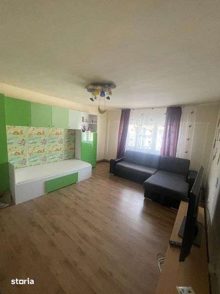 Vând apartament carpati 2 — fotografia 1