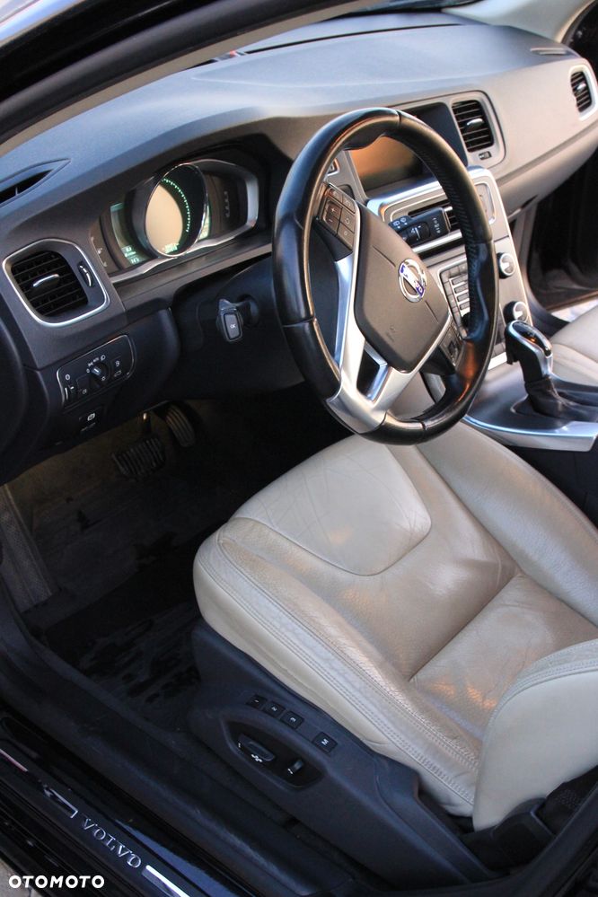 Volvo V60 D4 AWD Summum - 14