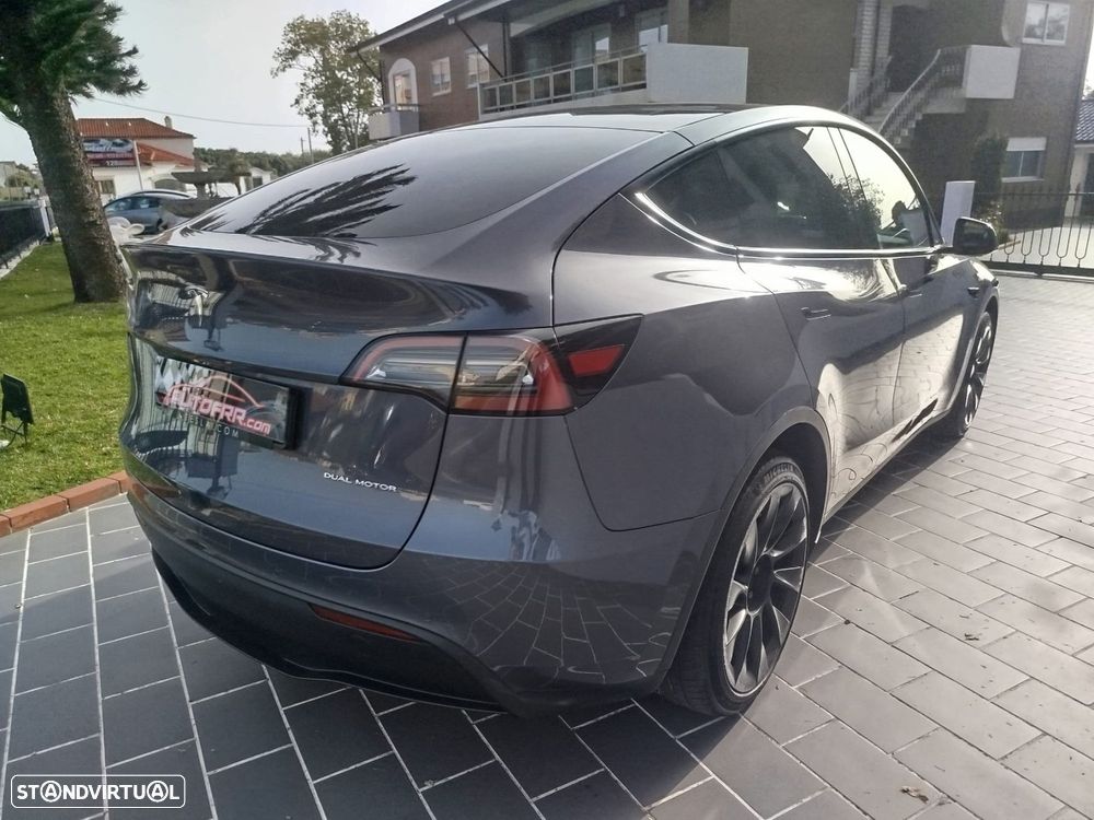 Tesla Model Y Long Range Tração Integral - 31