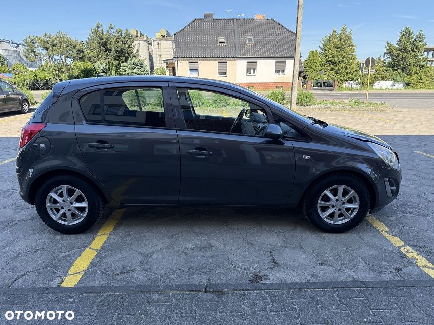 Opel Corsa 1.4 Cosmo - 6