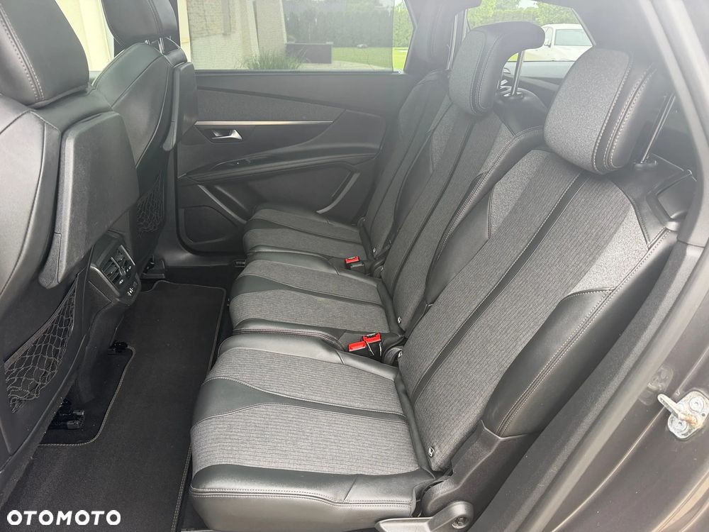 Peugeot 5008 - 17